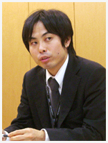 津川 篤行 様