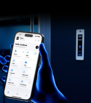 クリックスマートフォン イメージ写真